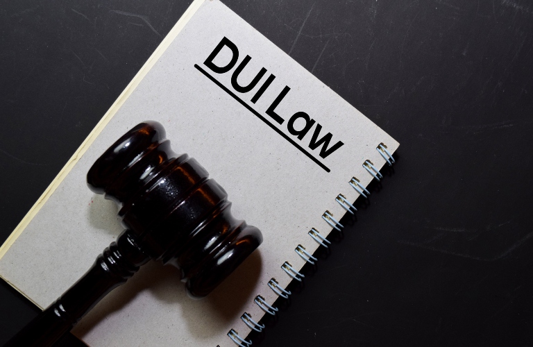 Dui Law text on Document and gavel
